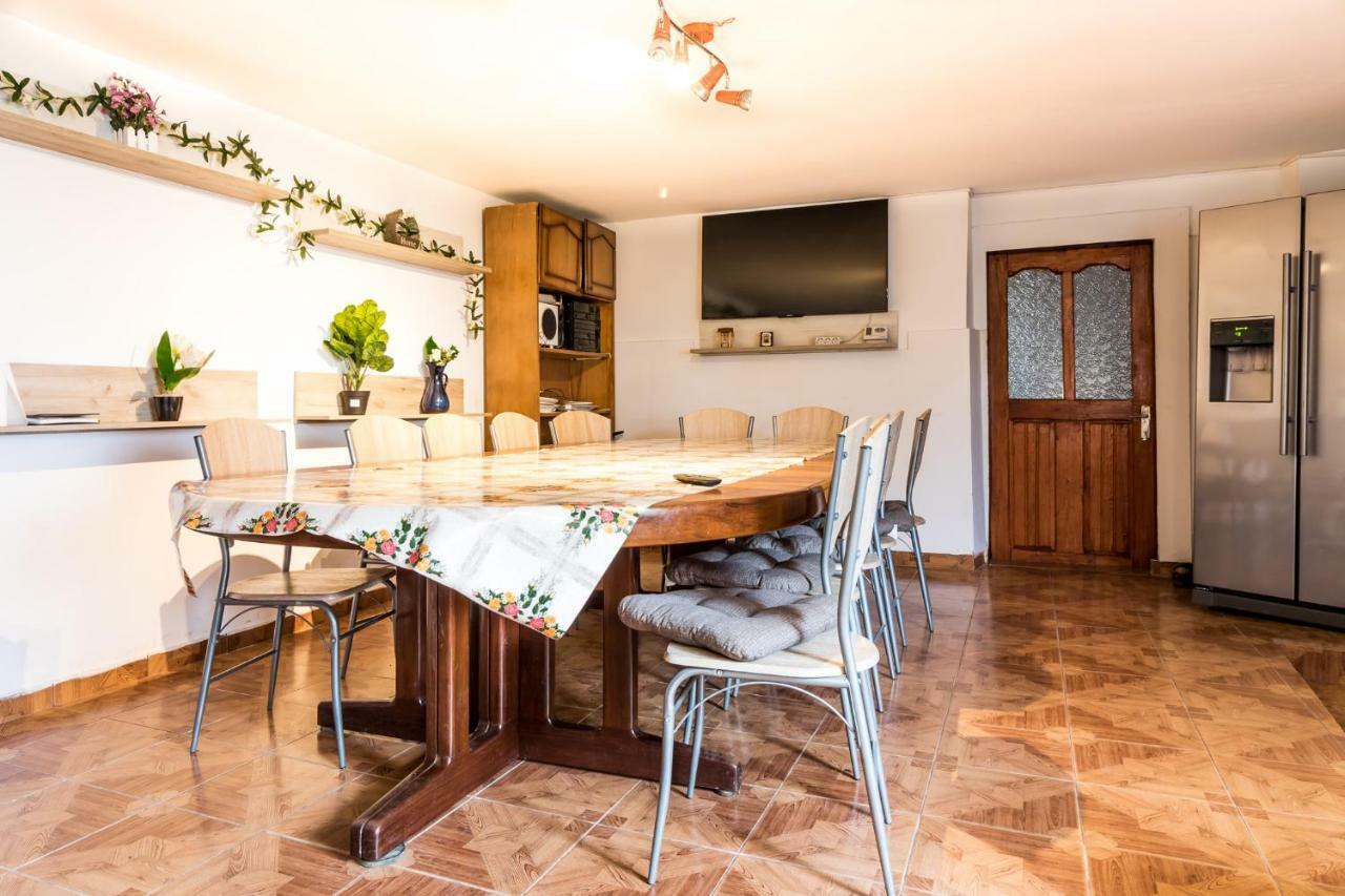 Casa De Vacanta Jeny Novaci-Străini Exteriér fotografie