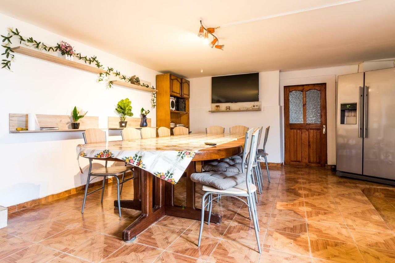 Casa De Vacanta Jeny Novaci-Străini Exteriér fotografie